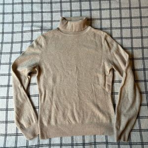 Apt. 9 100% cashmere turtleneck sweater